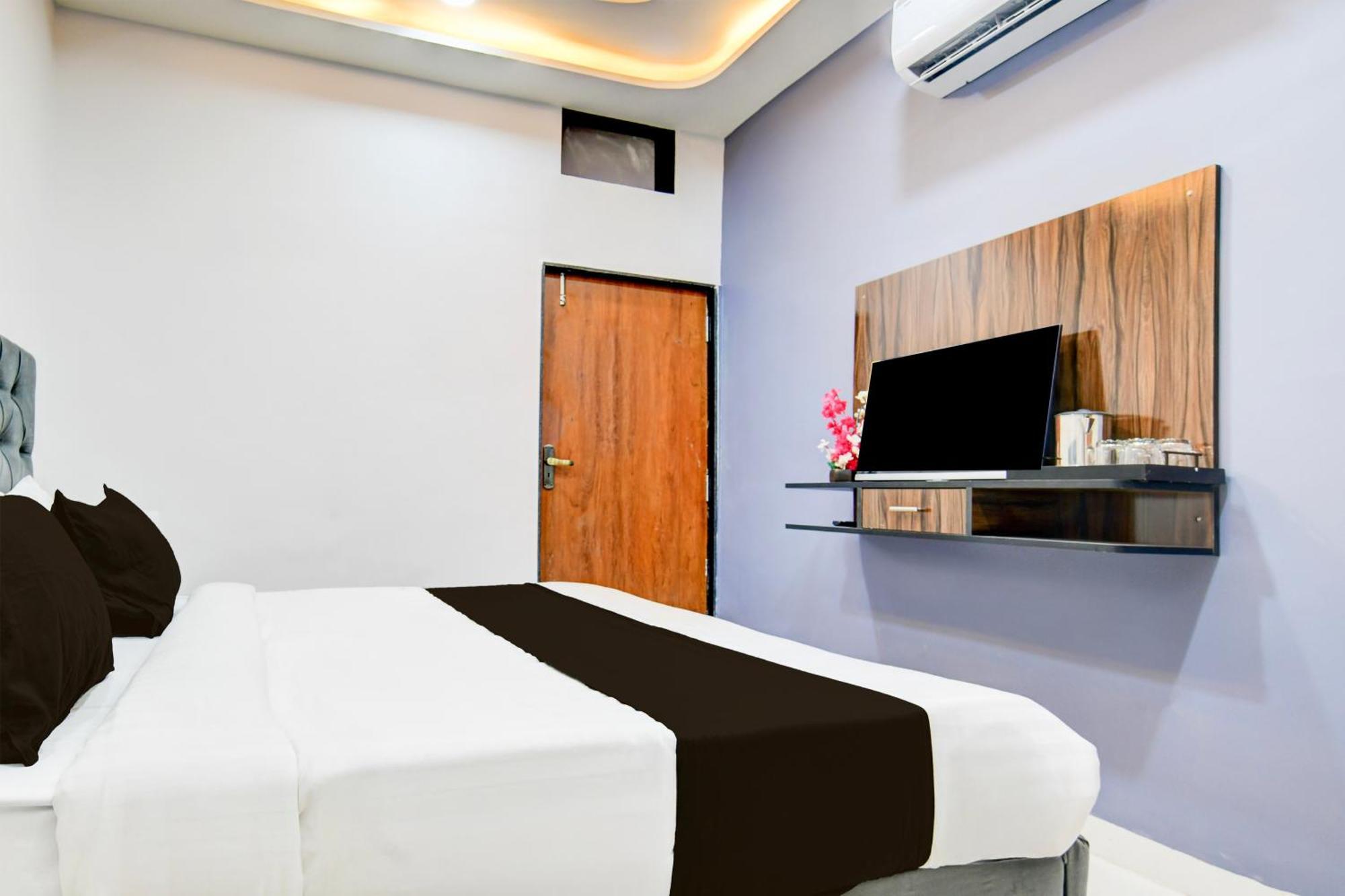 Super Hotel O D.V Near Medanta Hospital Indore Zewnętrze zdjęcie