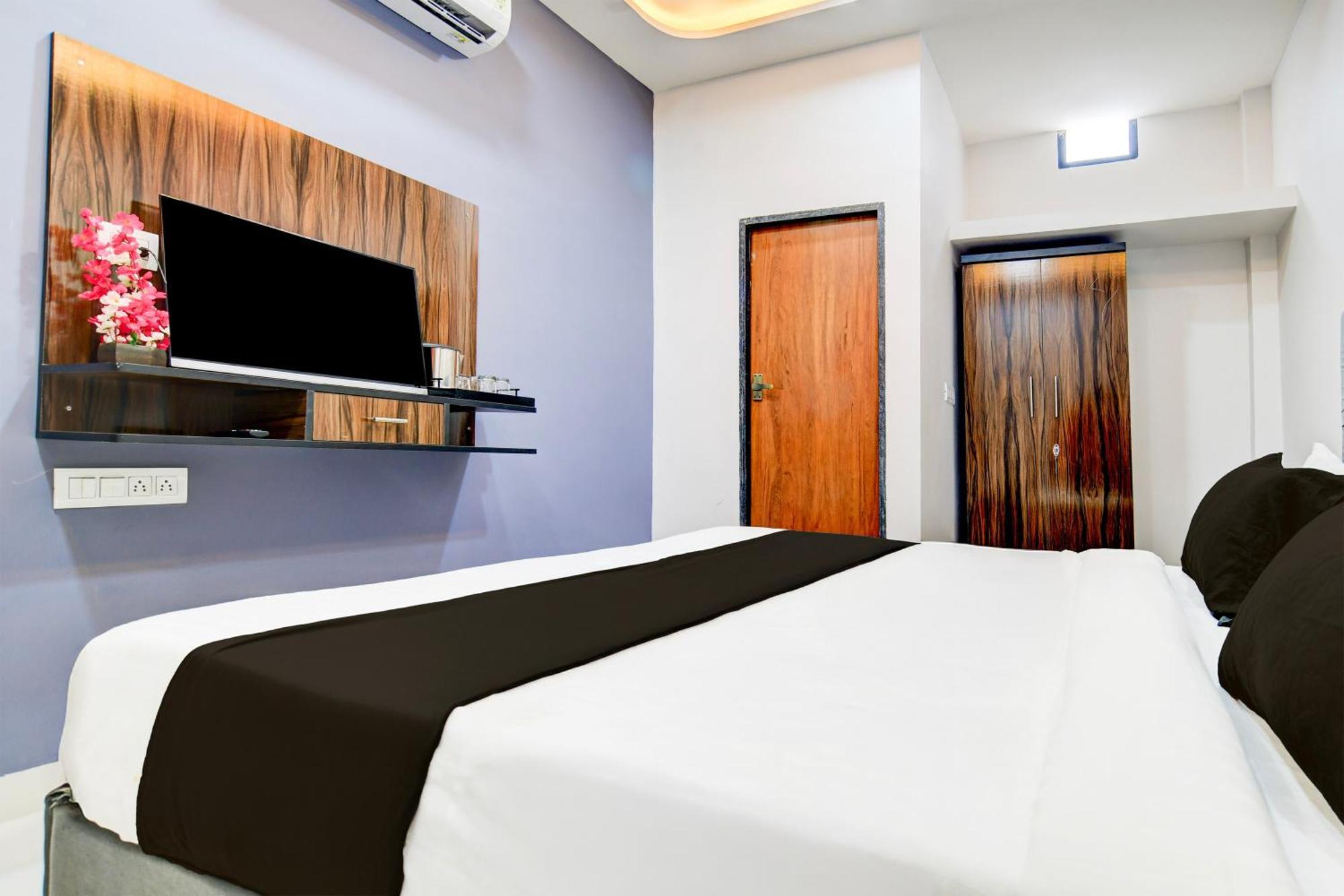 Super Hotel O D.V Near Medanta Hospital Indore Zewnętrze zdjęcie