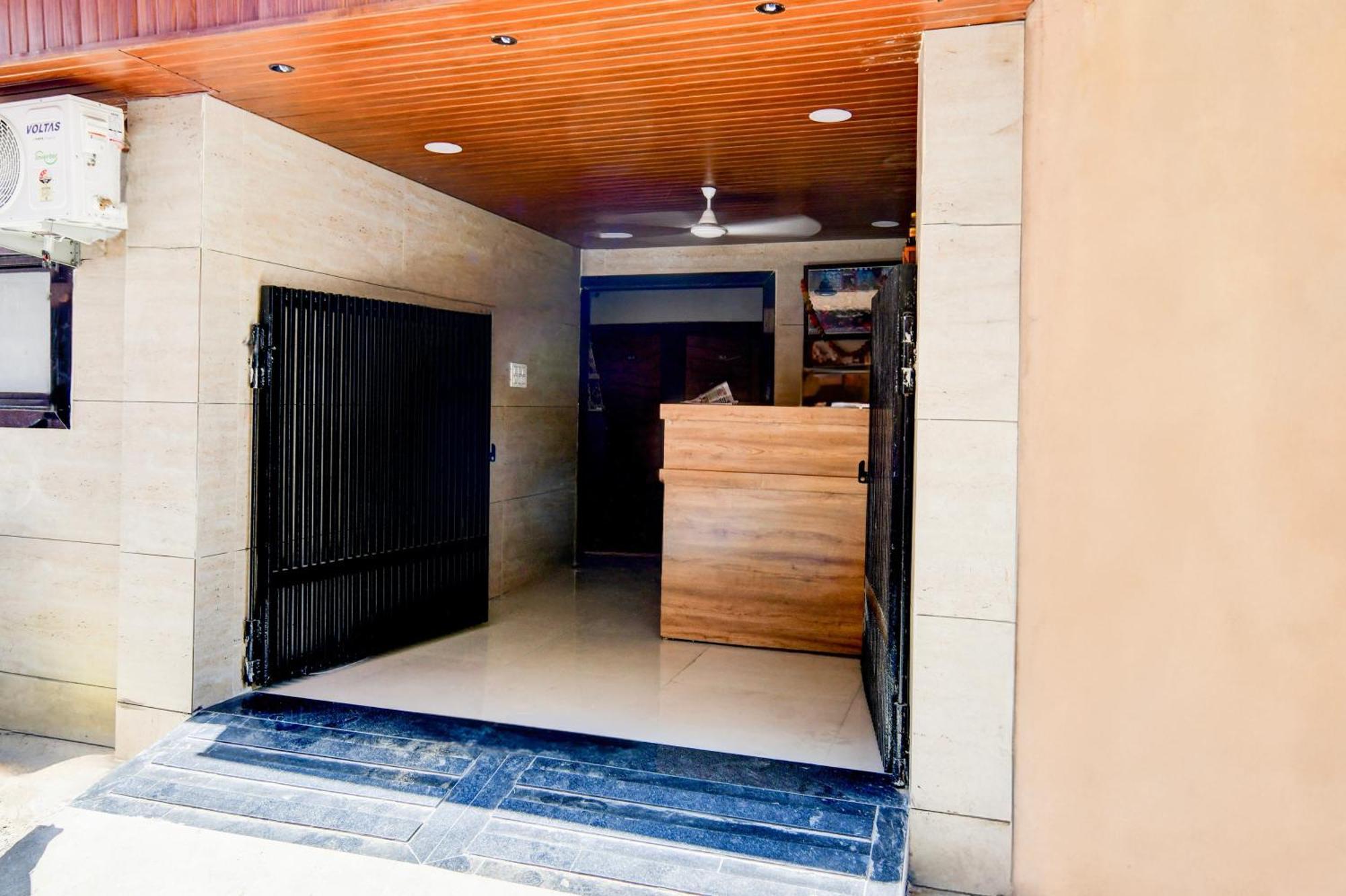 Super Hotel O D.V Near Medanta Hospital Indore Zewnętrze zdjęcie